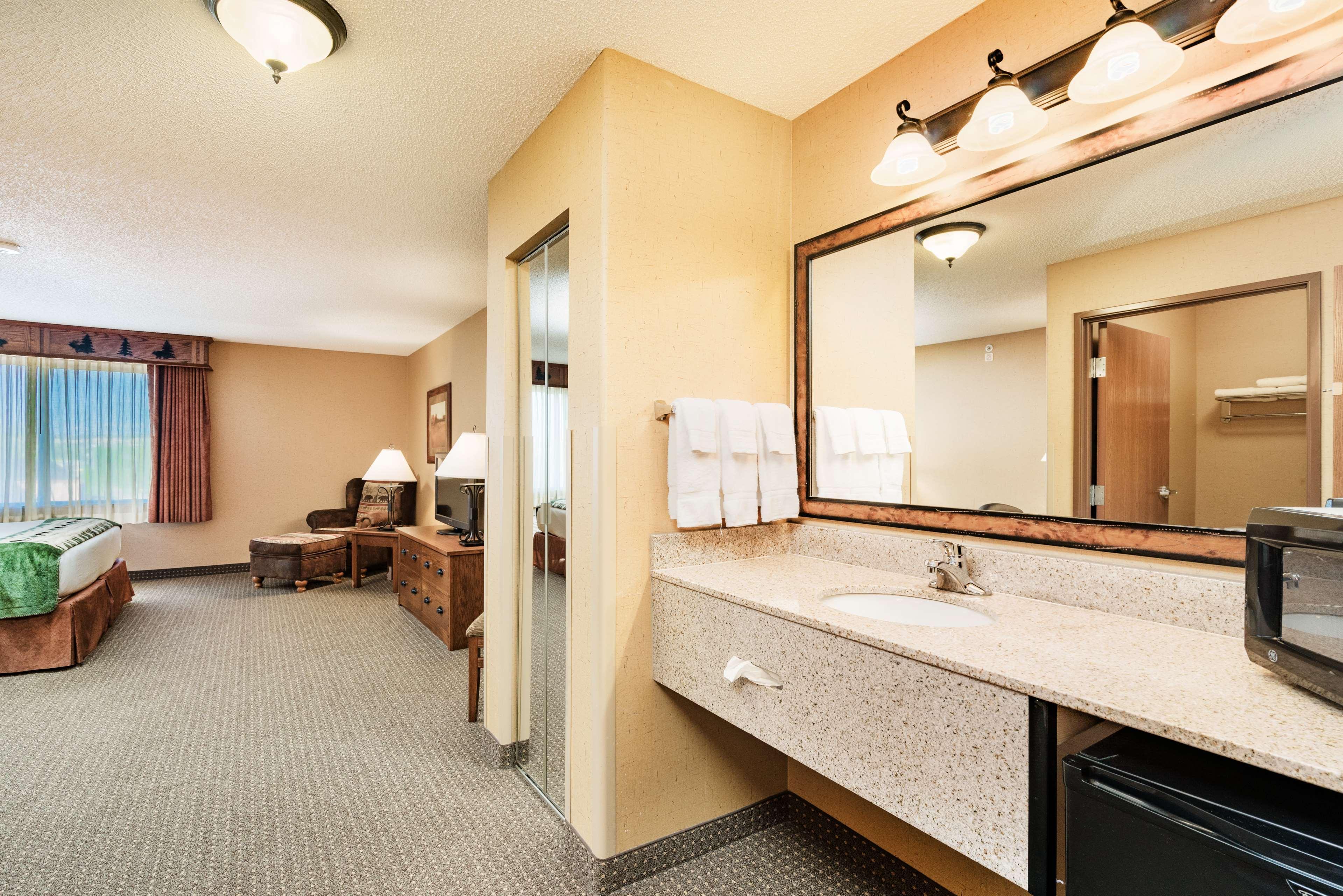 Best Western Plus Kelly Inn & Suites Билингс Екстериор снимка