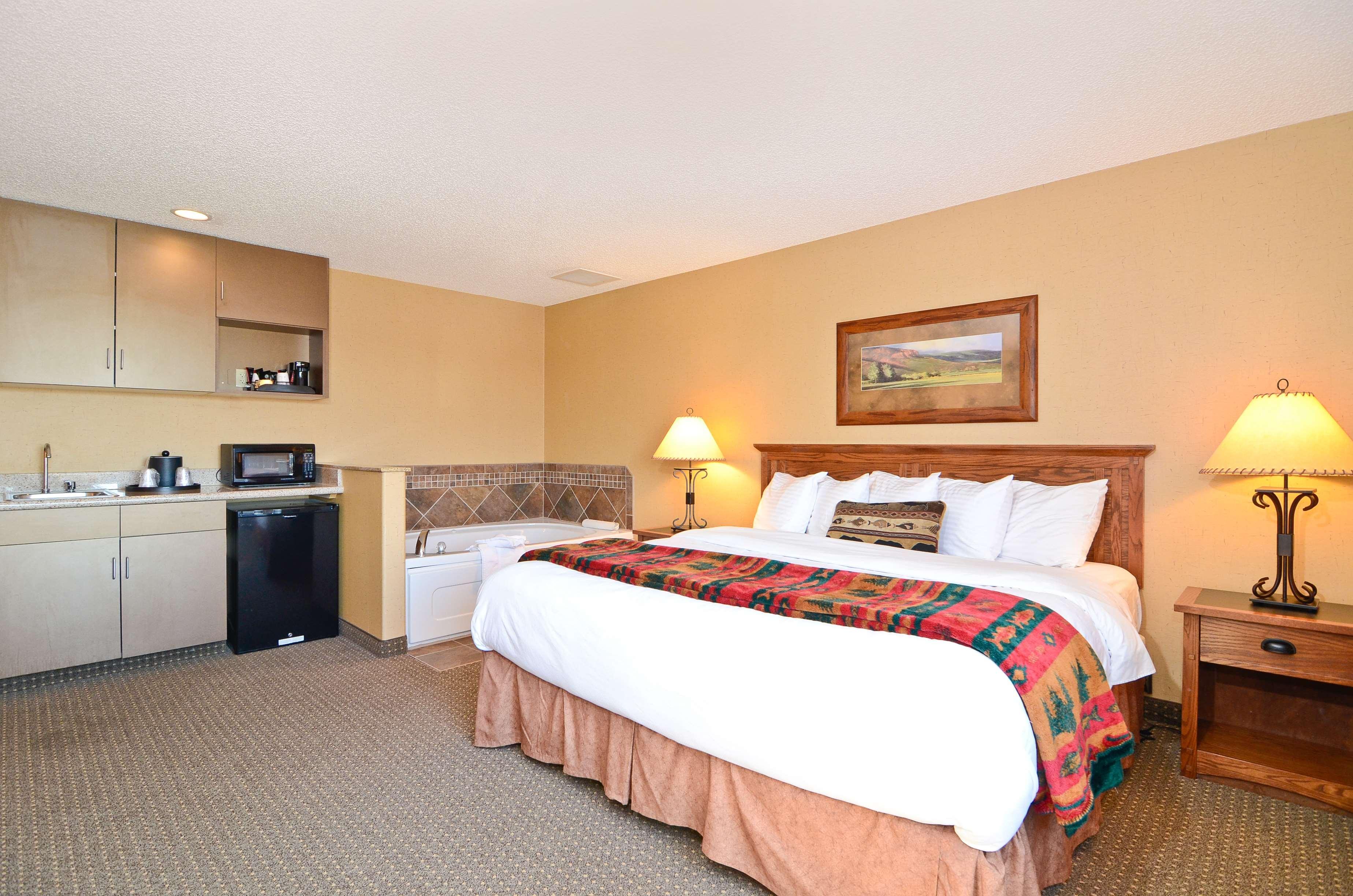 Best Western Plus Kelly Inn & Suites Билингс Екстериор снимка