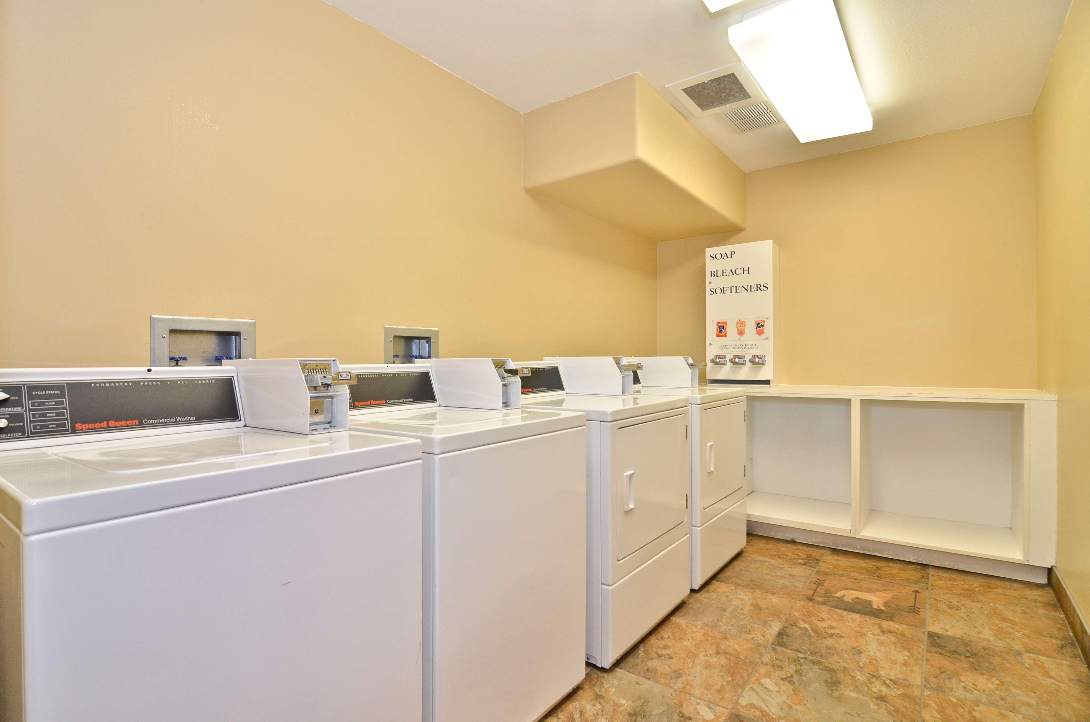 Best Western Plus Kelly Inn & Suites Билингс Екстериор снимка