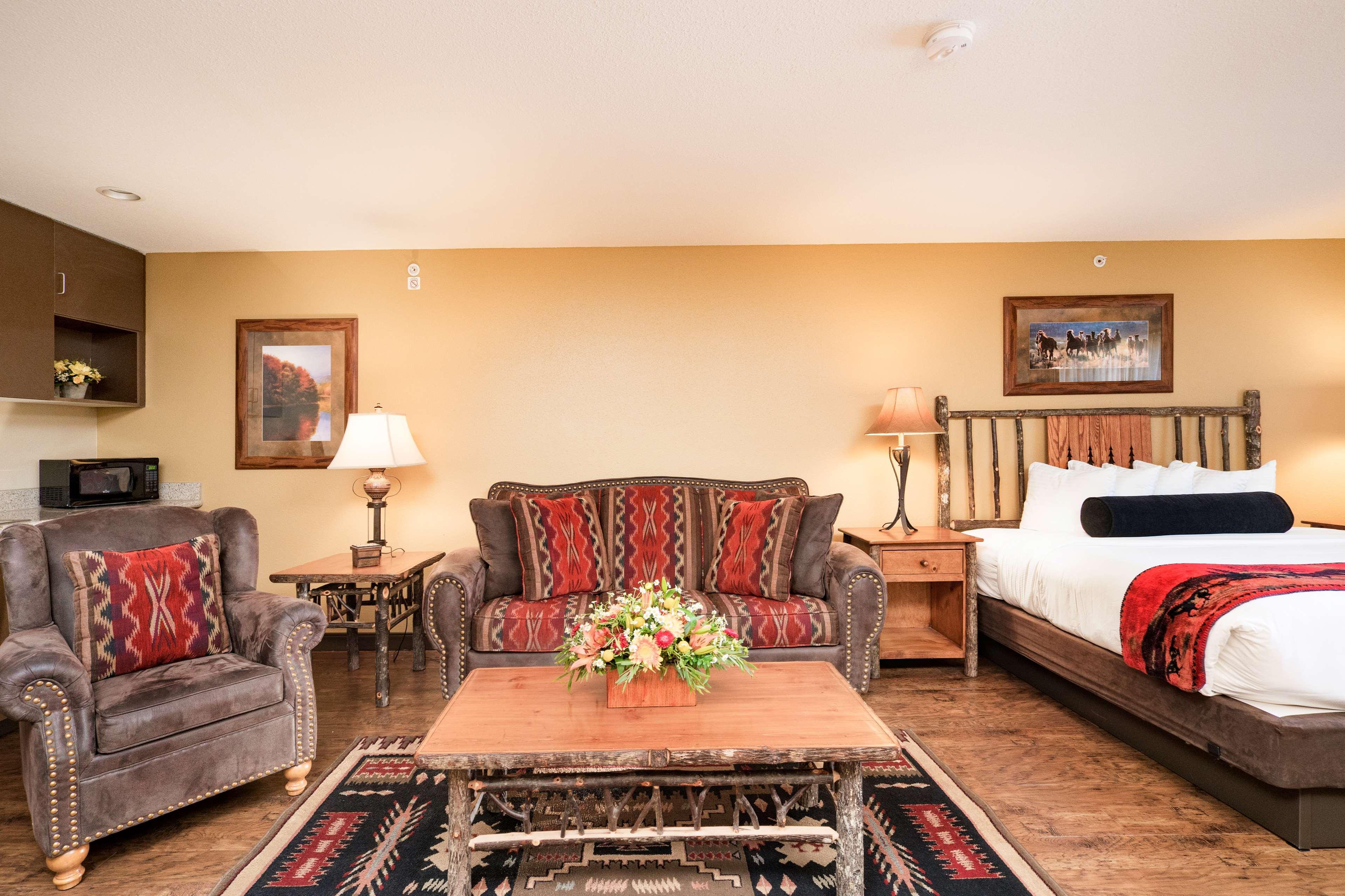 Best Western Plus Kelly Inn & Suites Билингс Екстериор снимка