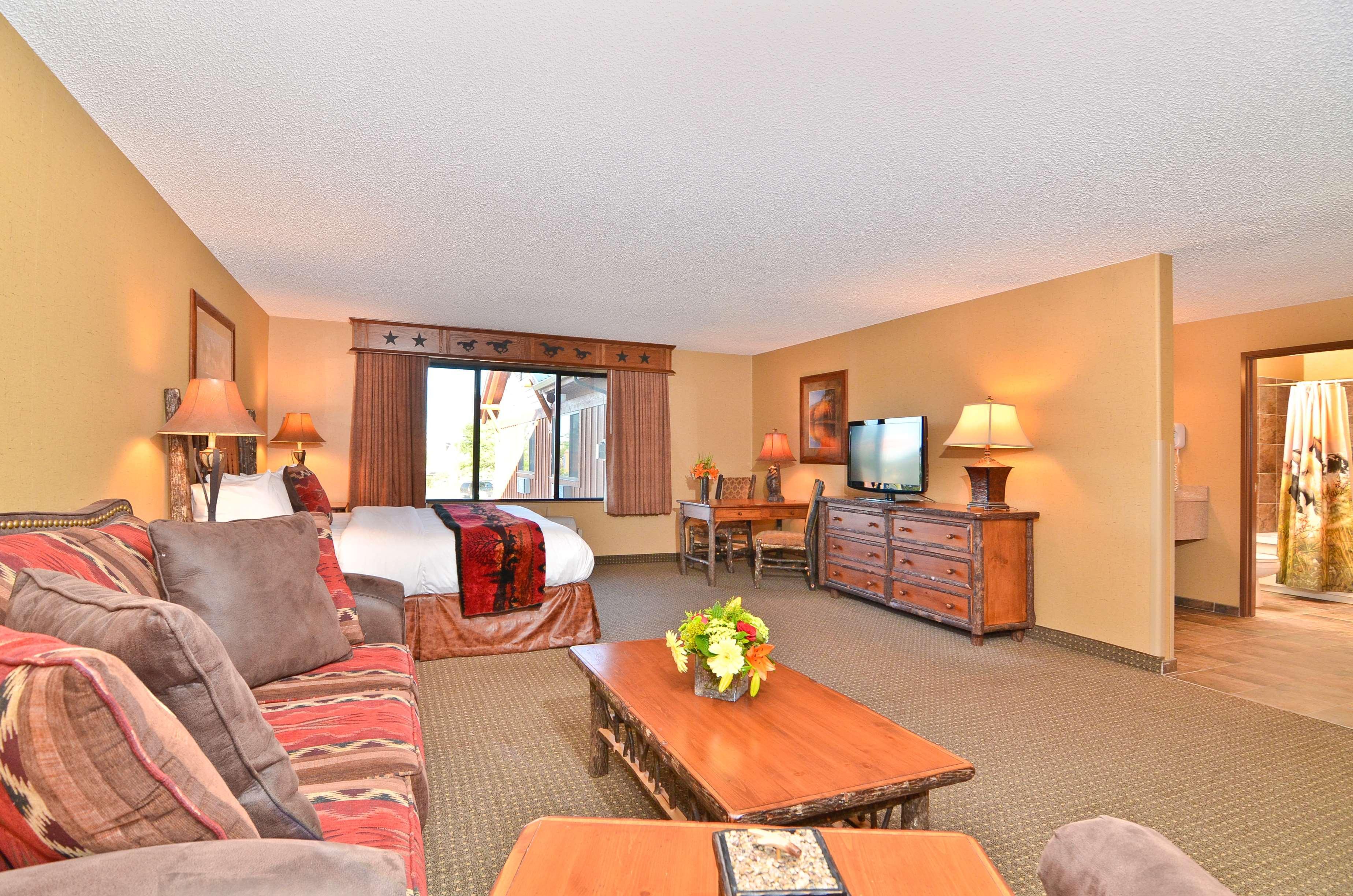Best Western Plus Kelly Inn & Suites Билингс Екстериор снимка